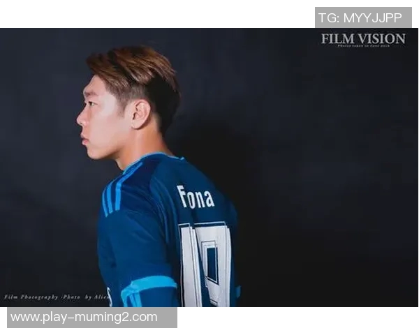 实时新闻王磊独家分享足球心得与技巧助你提升球技的秘密解析